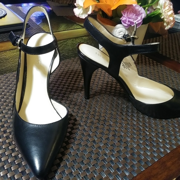 Nine West size 7.5 M.genuine leather.New in box. - Picture 3 of 13